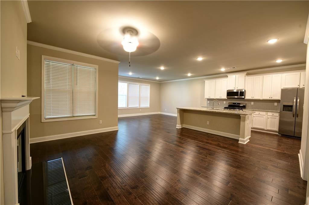 2170 Manor Pointe Drive