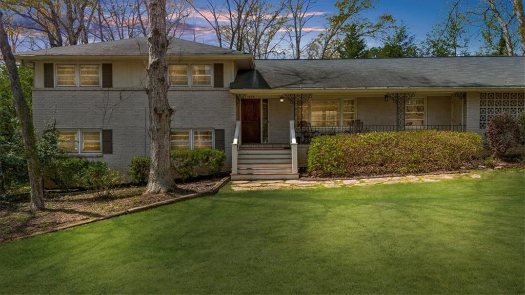 1436 Diamond Head Drive