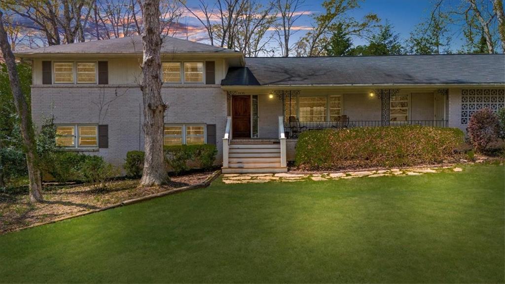 1436 Diamond Head Drive