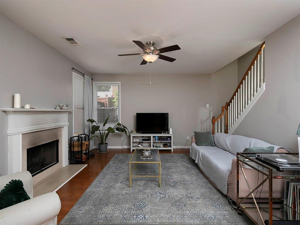 1535 Justine Way SE