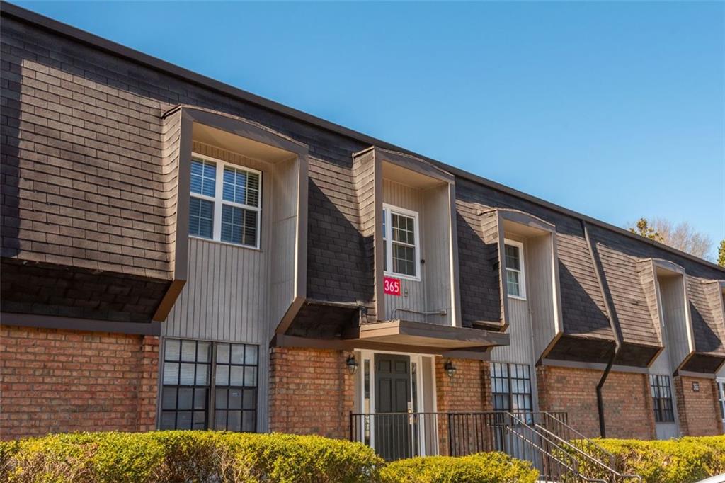 365 Winding River Drive , Unit # E