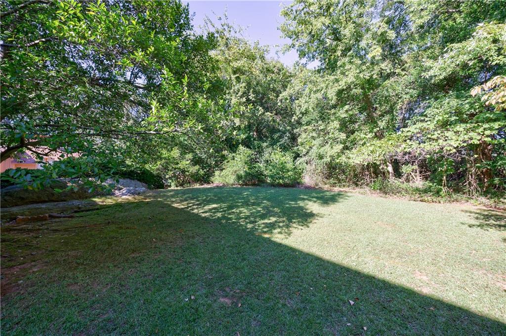 838 Lake Hollow Boulevard SW