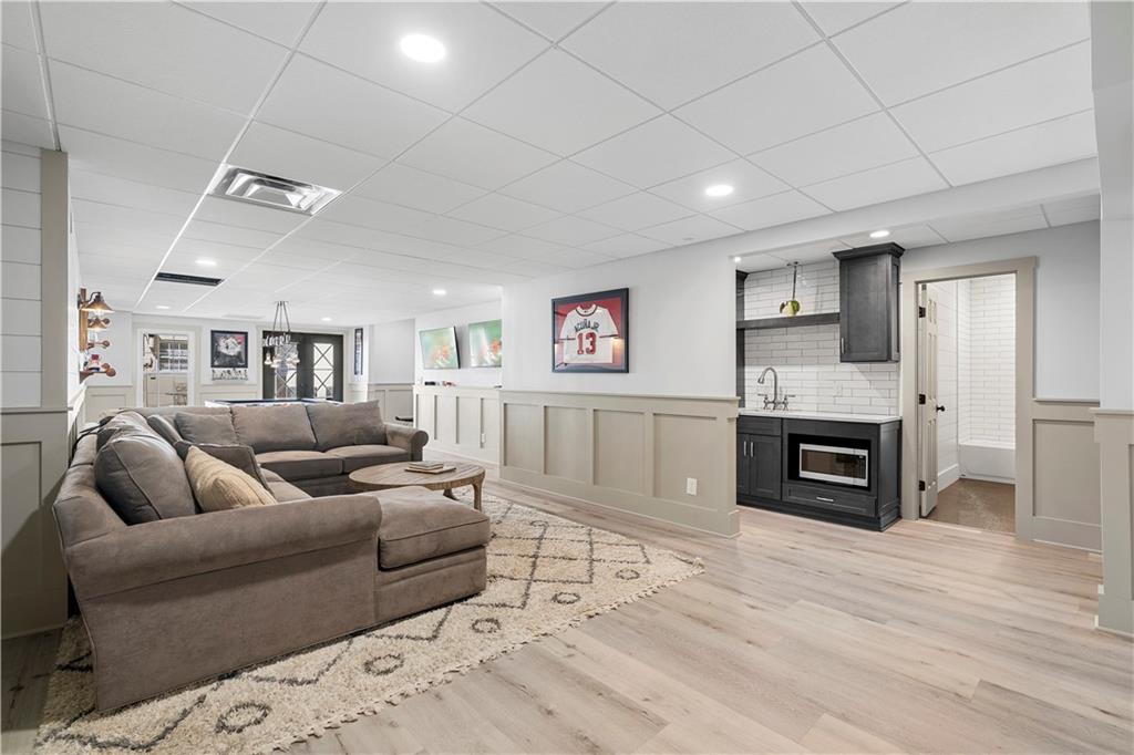 65 Gatewood Drive