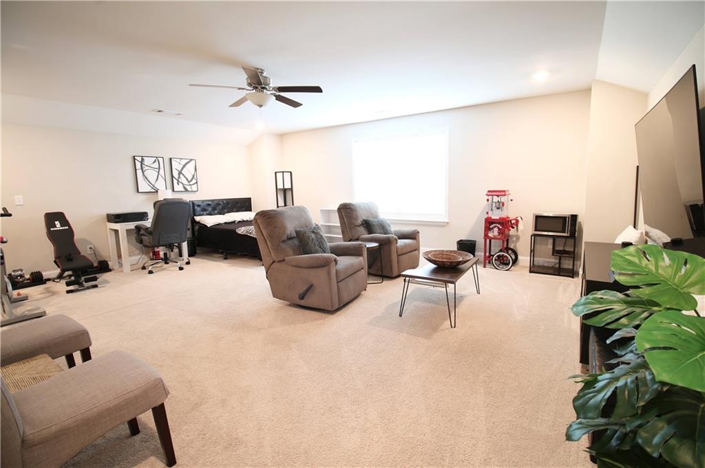 605 Oak Lane