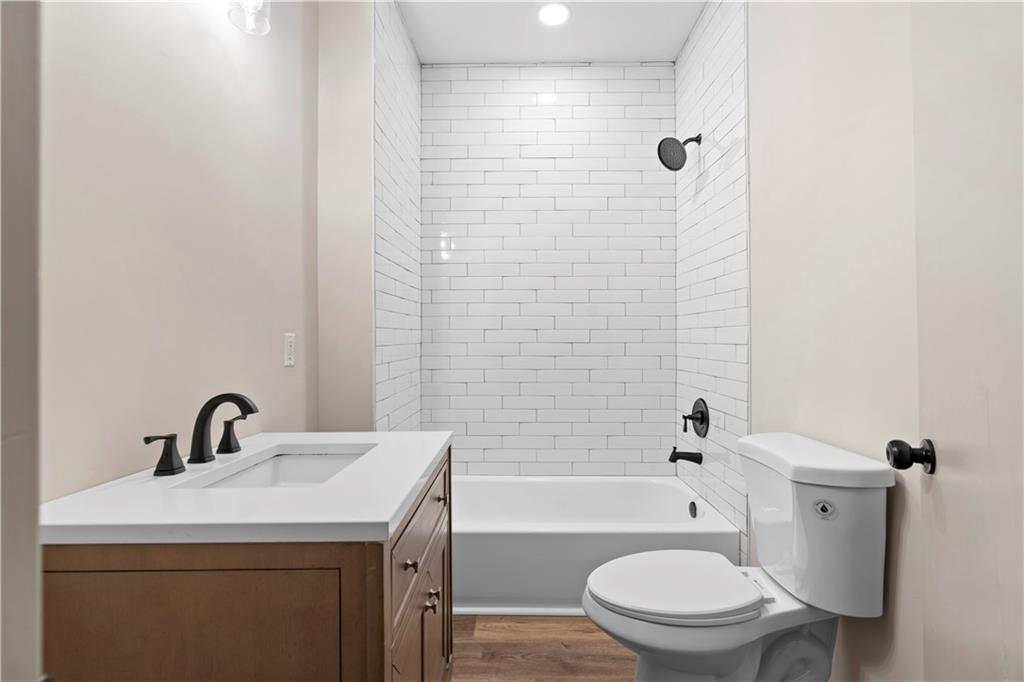5236 Forest Brook Parkway