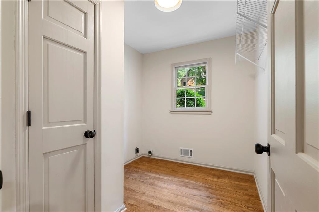 5236 Forest Brook Parkway