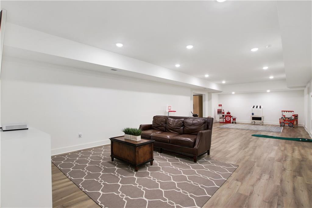 115 Ivy Meadow Court