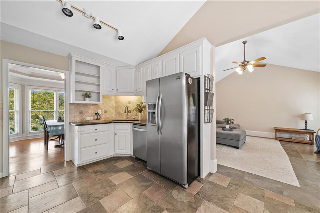 2355 Woodland Hills Drive