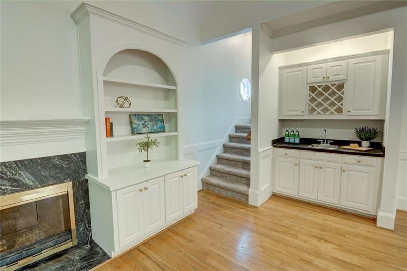 5404 Chaversham Lane