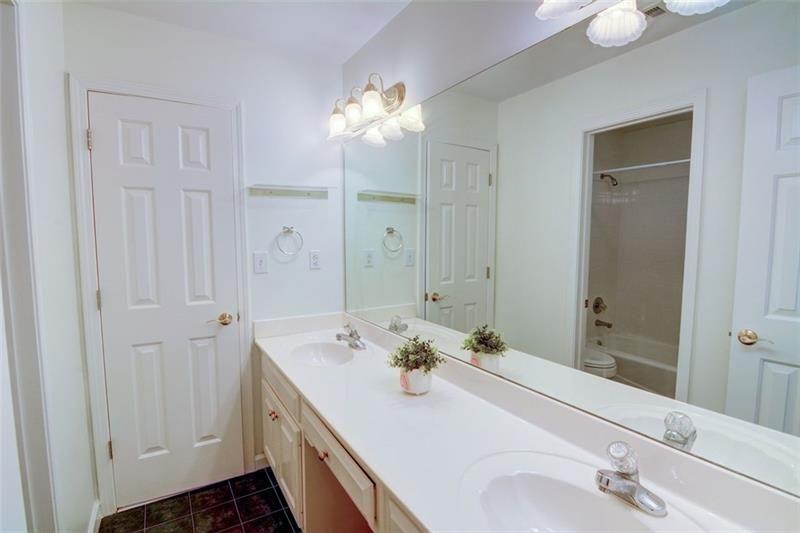 5404 Chaversham Lane