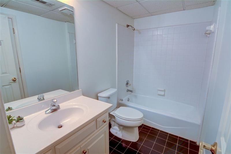 5404 Chaversham Lane