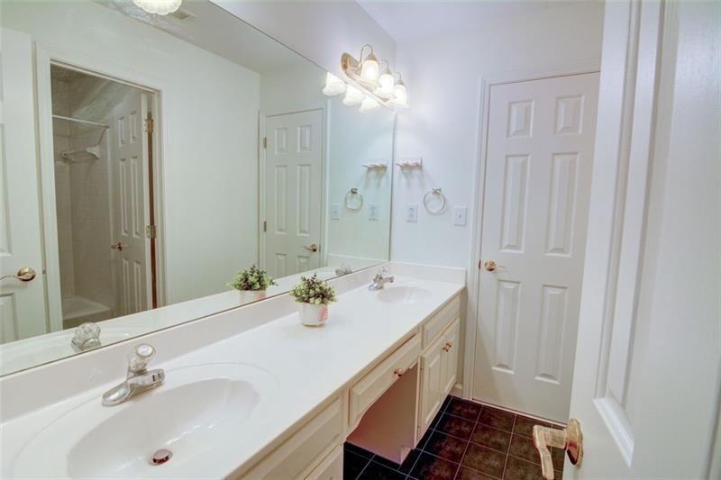 5404 Chaversham Lane