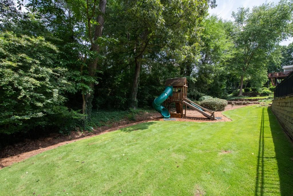 1560 Heritage Trail