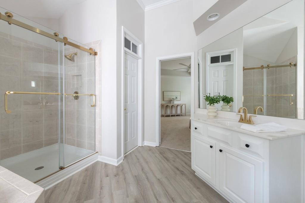 1560 Heritage Trail
