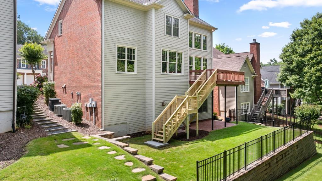 1560 Heritage Trail