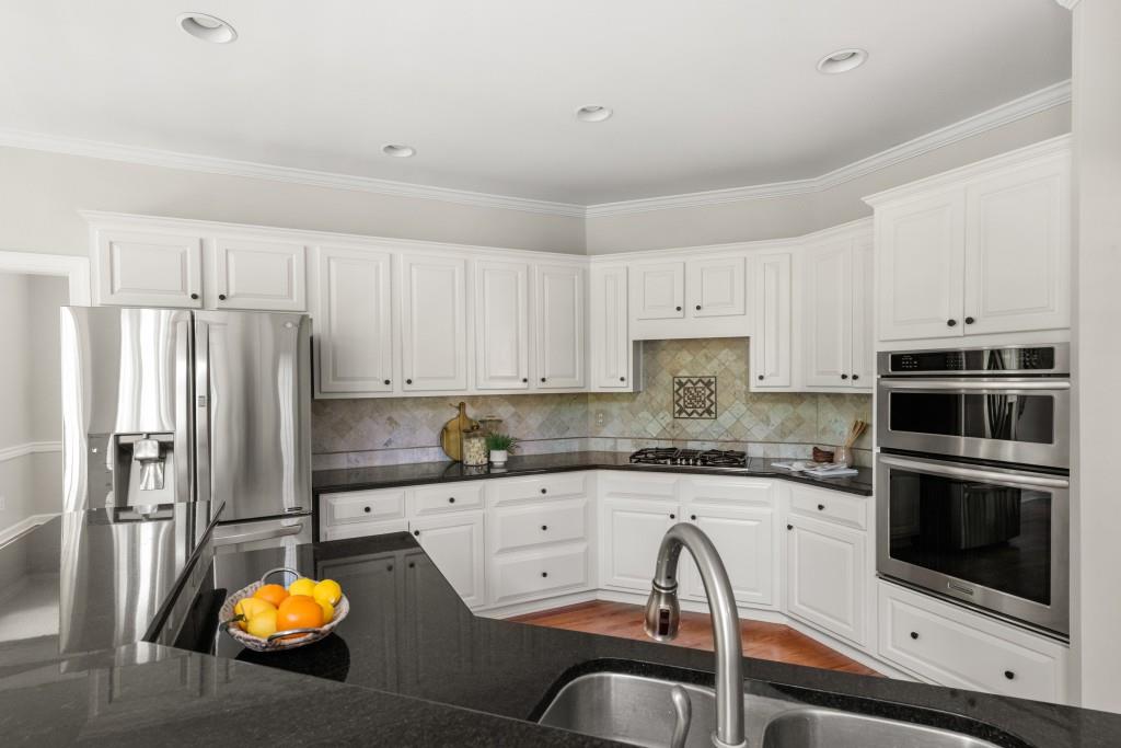 1560 Heritage Trail