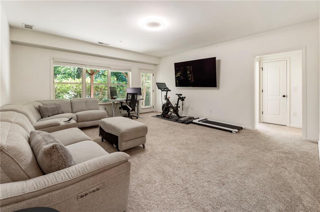 996 Bergeron Place