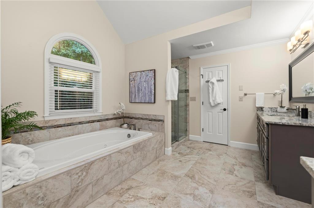 2860 Landing Drive