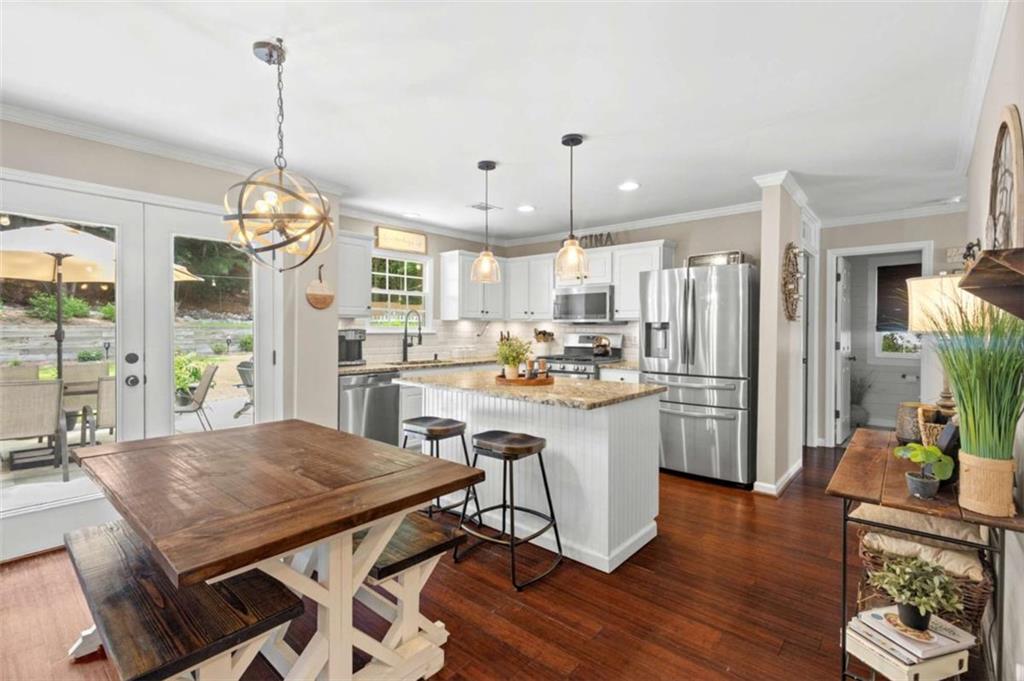 1964 Barnett West Court