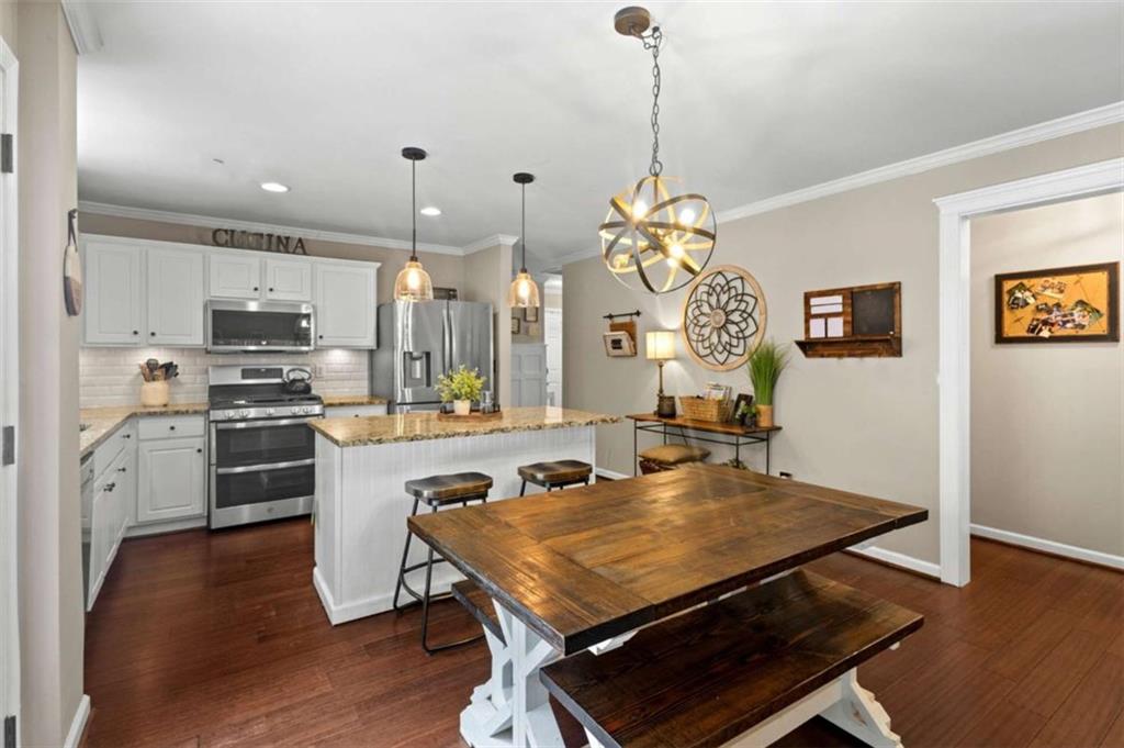 1964 Barnett West Court