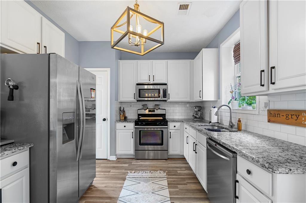 3789 Kirkwood Run NW