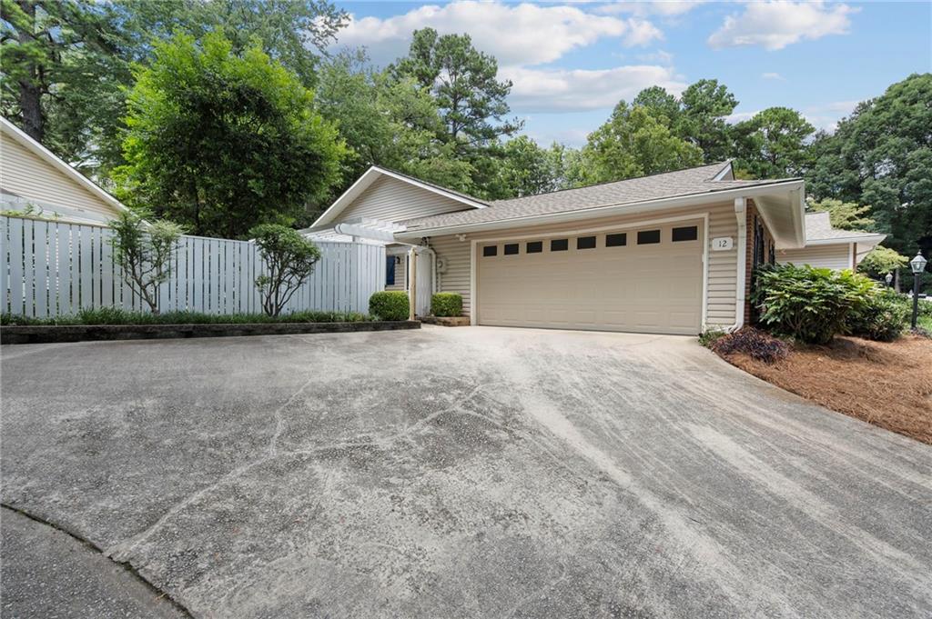 12 WATERFORD Court