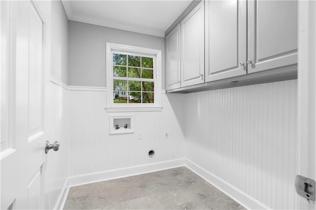 2743 Saddle Ridge Lake Drive