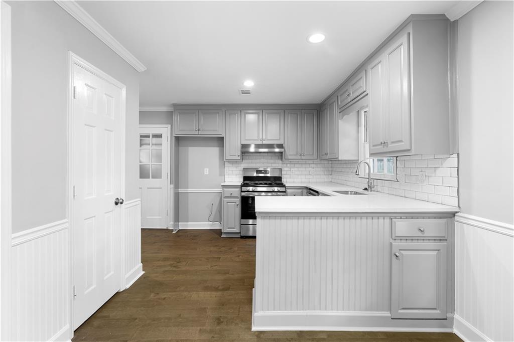 2743 Saddle Ridge Lake Drive