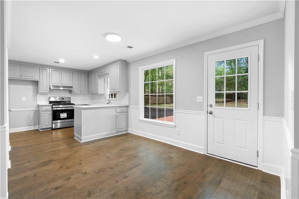 2743 Saddle Ridge Lake Drive