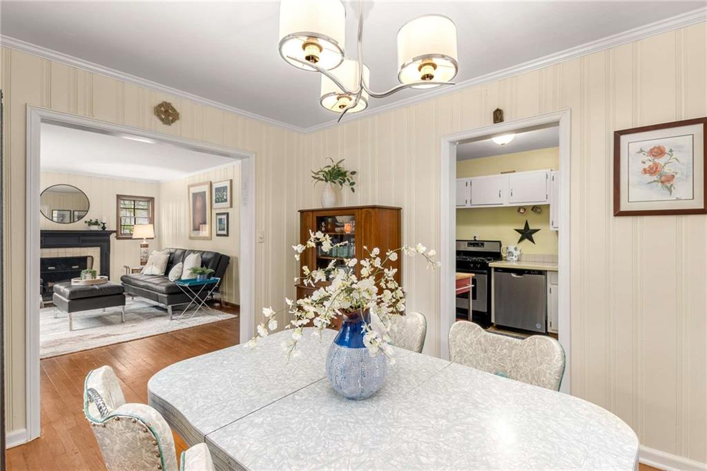 135 Shadowmoor Drive