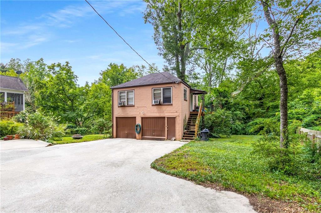 135 Shadowmoor Drive