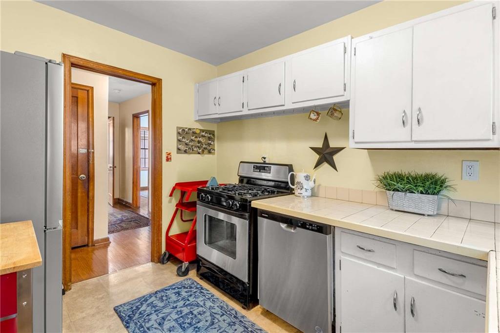 135 Shadowmoor Drive