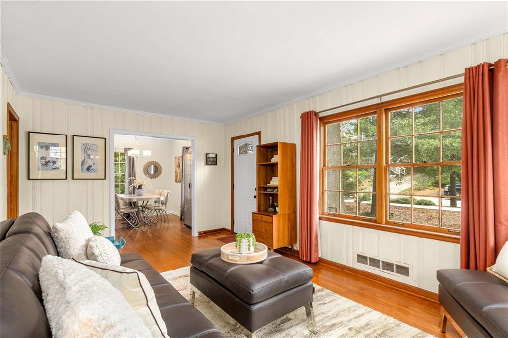 135 Shadowmoor Drive