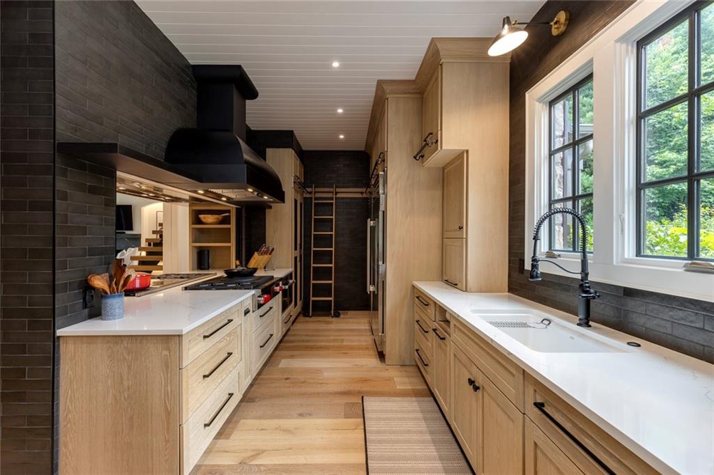 170 Autry Trail
