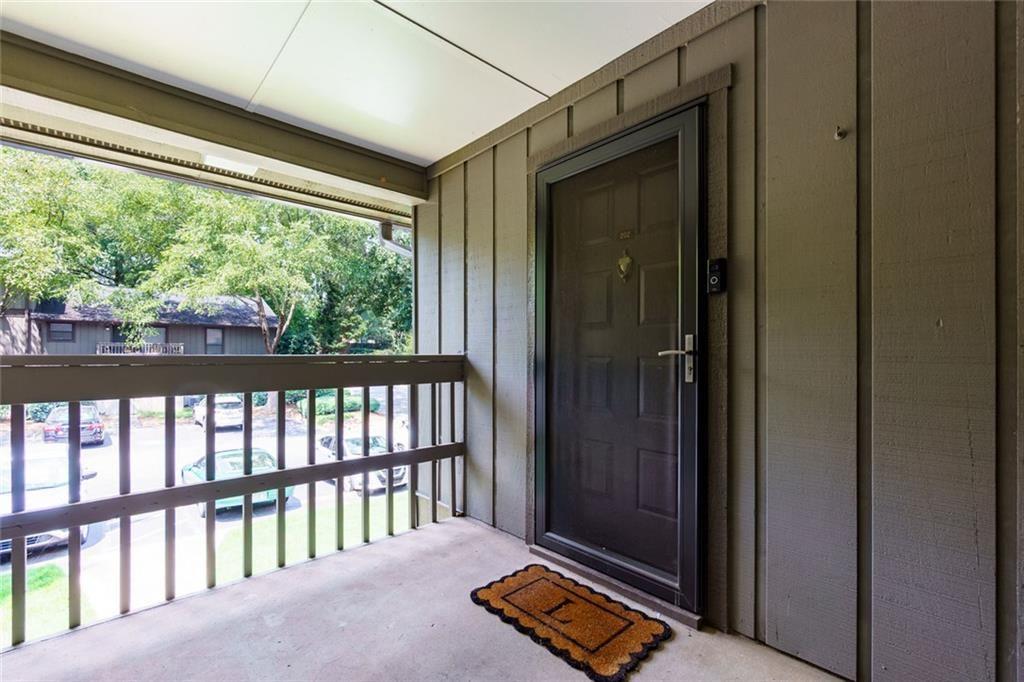 202 Smokerise Circle SE