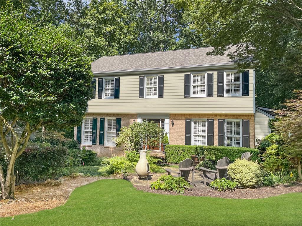 3609 Longfellow Trail