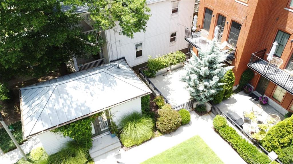432 E HOWARD Avenue NE Unit 17