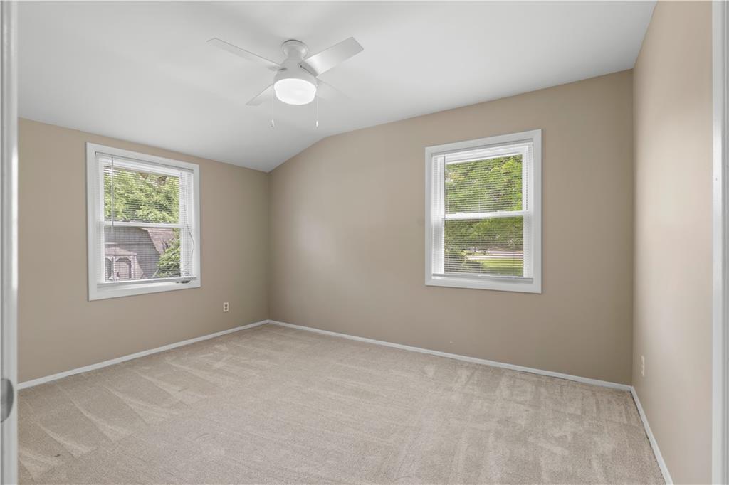 1903 Lochlomand Lane SE