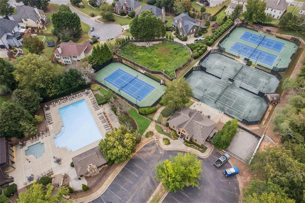 5540 CASTLEBROOKE GLEN Court