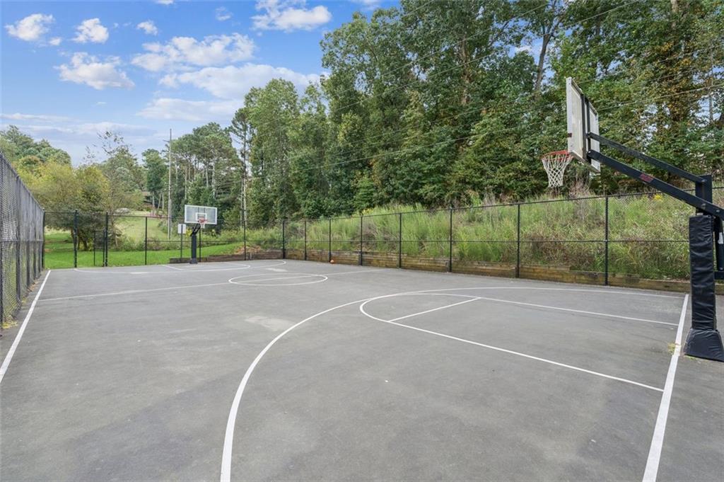 5540 CASTLEBROOKE GLEN Court