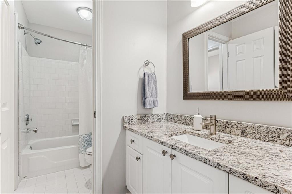 5540 CASTLEBROOKE GLEN Court