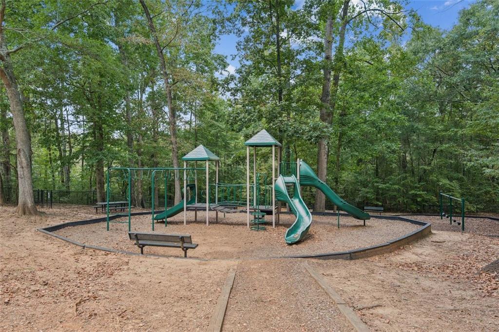 5540 CASTLEBROOKE GLEN Court