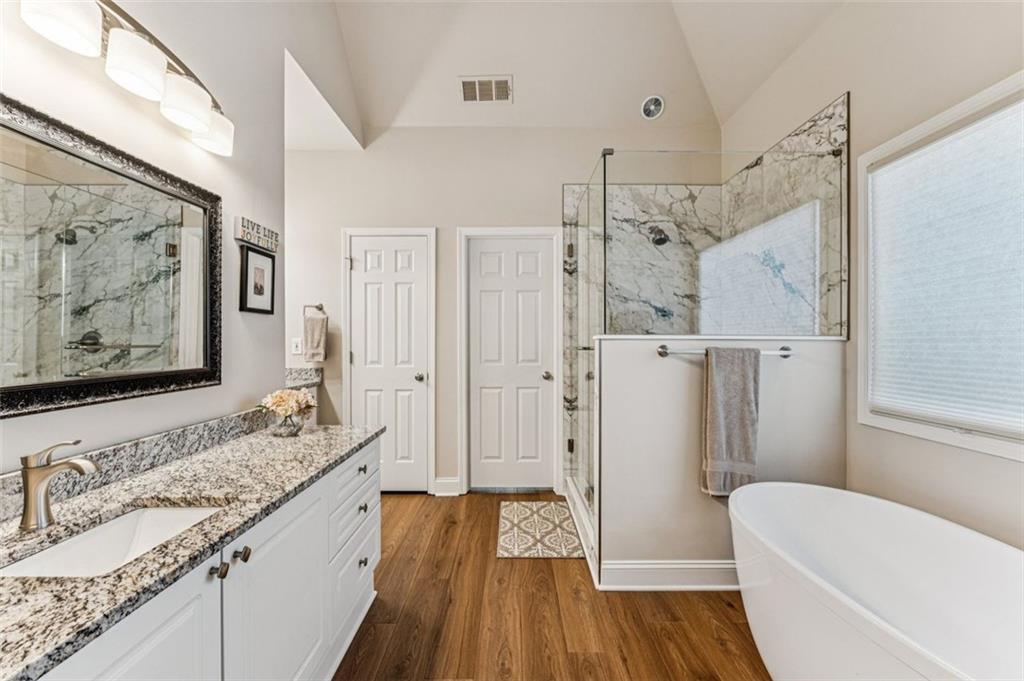 5540 CASTLEBROOKE GLEN Court
