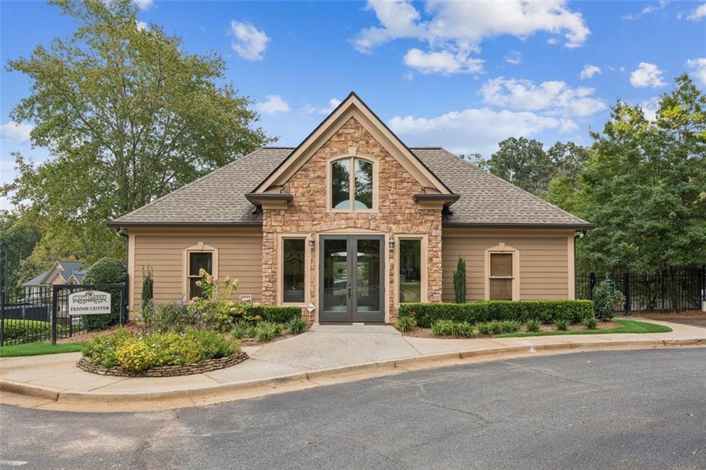 5540 CASTLEBROOKE GLEN Court