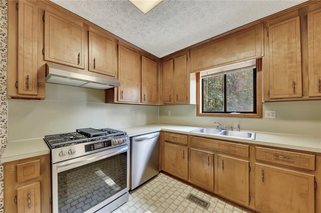 624 The General Avenue