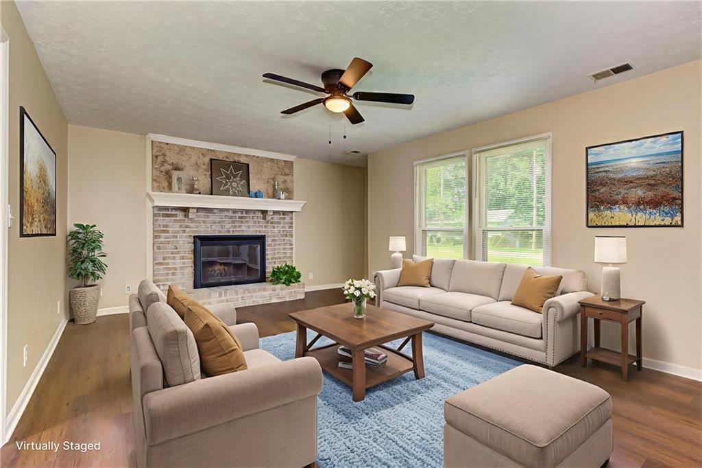 2408 Red Fox Run NW