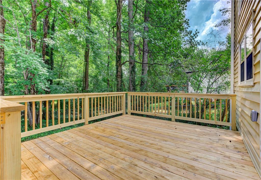 2408 Red Fox Run NW