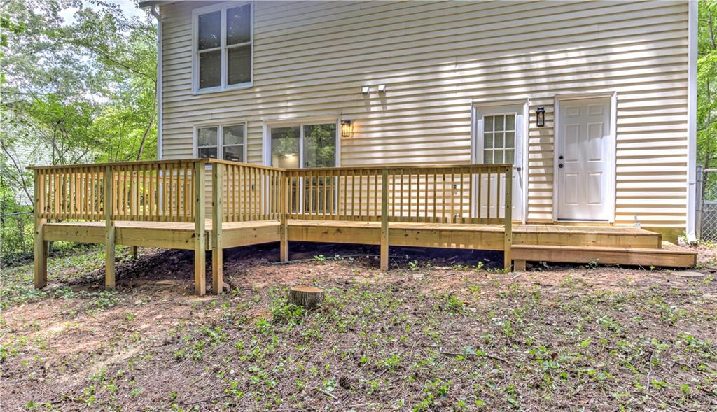 2408 Red Fox Run NW