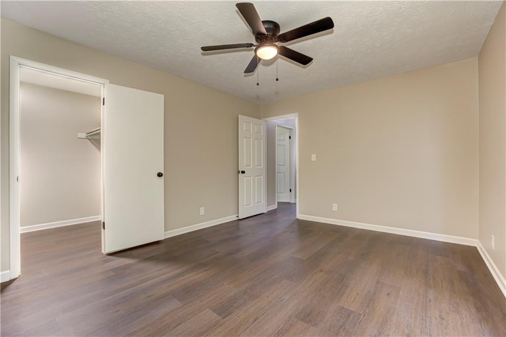 2408 Red Fox Run NW
