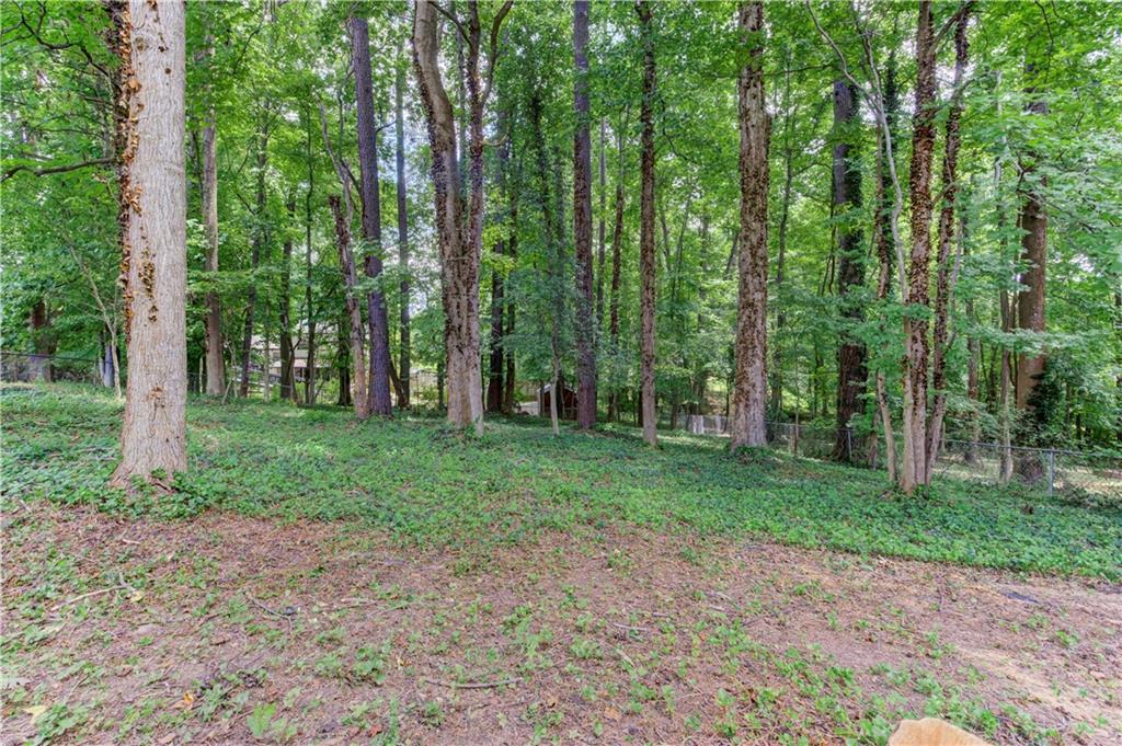 2408 Red Fox Run NW